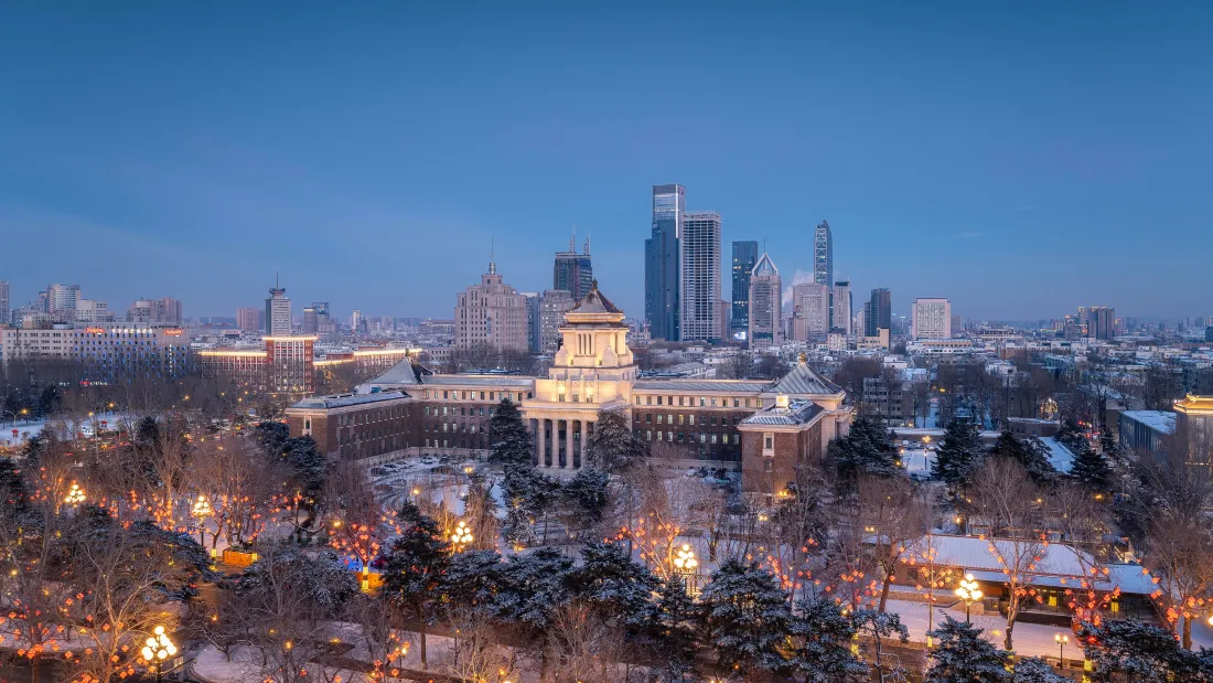 城市雪景手机壁纸｜城市夜景背景图片 - 冬季建筑灯光「哲风壁纸」