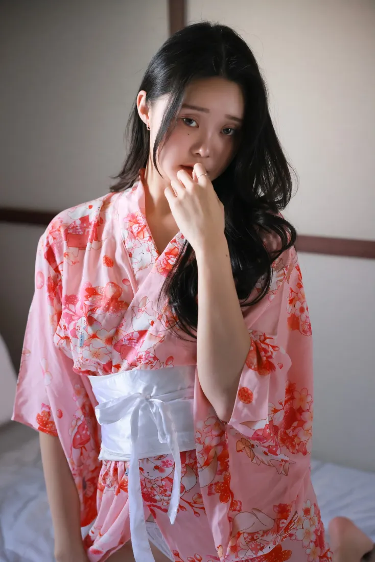 和服美女手机壁纸｜居家卧室背景图片 - 粉色系「哲风壁纸」