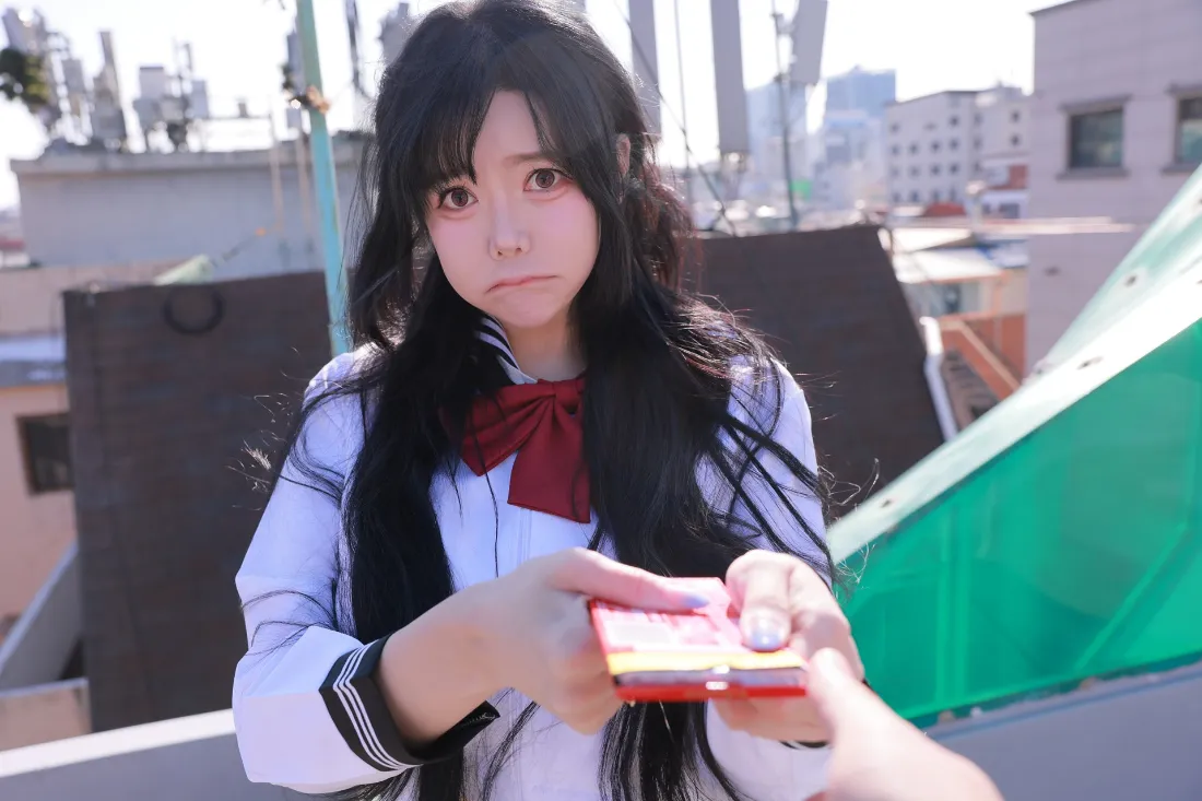 JK制服女生手机壁纸｜户外校园天台背景 - 日系校服「哲风壁纸」