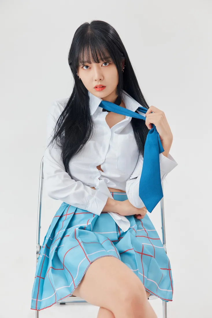 韩国女团写真手机壁纸｜白衬衫蓝格裙背景图片 - 青春时尚「哲风壁纸」