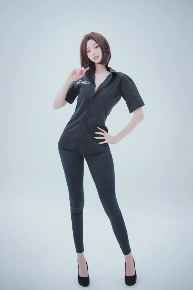 黑衣女性手机壁纸｜简约背景图片 - 黑色写真「哲风壁纸」