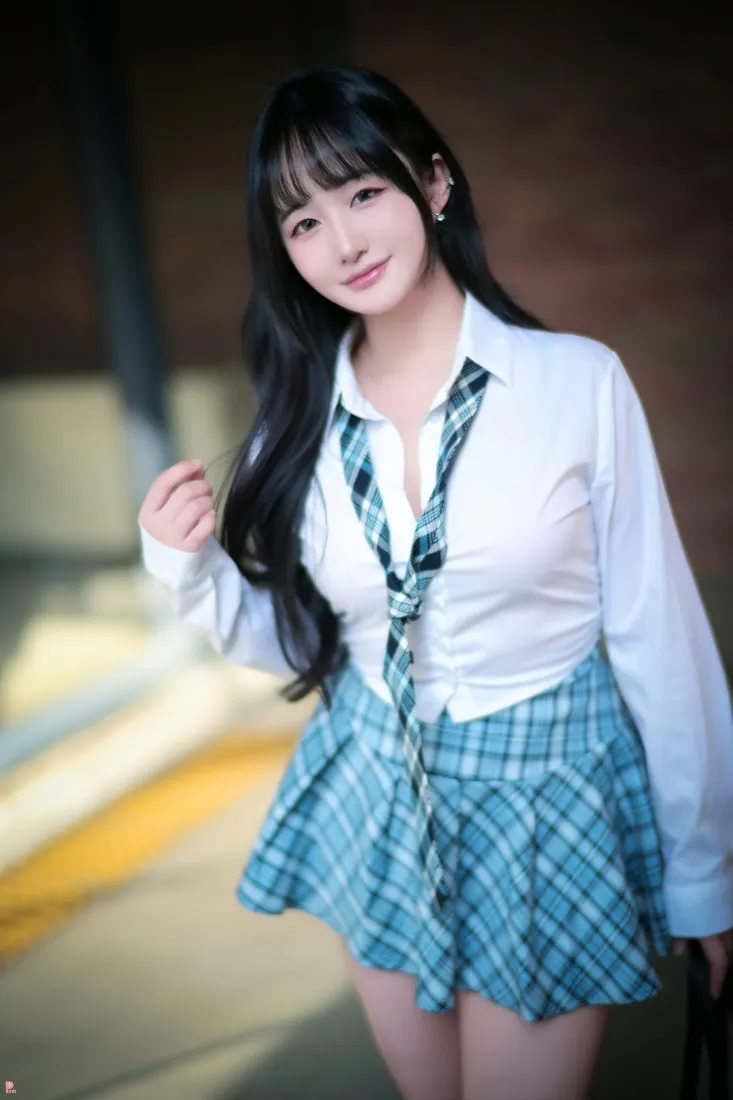 长发格子裙女生手机壁纸｜街头背景 - 校园风「哲风壁纸」