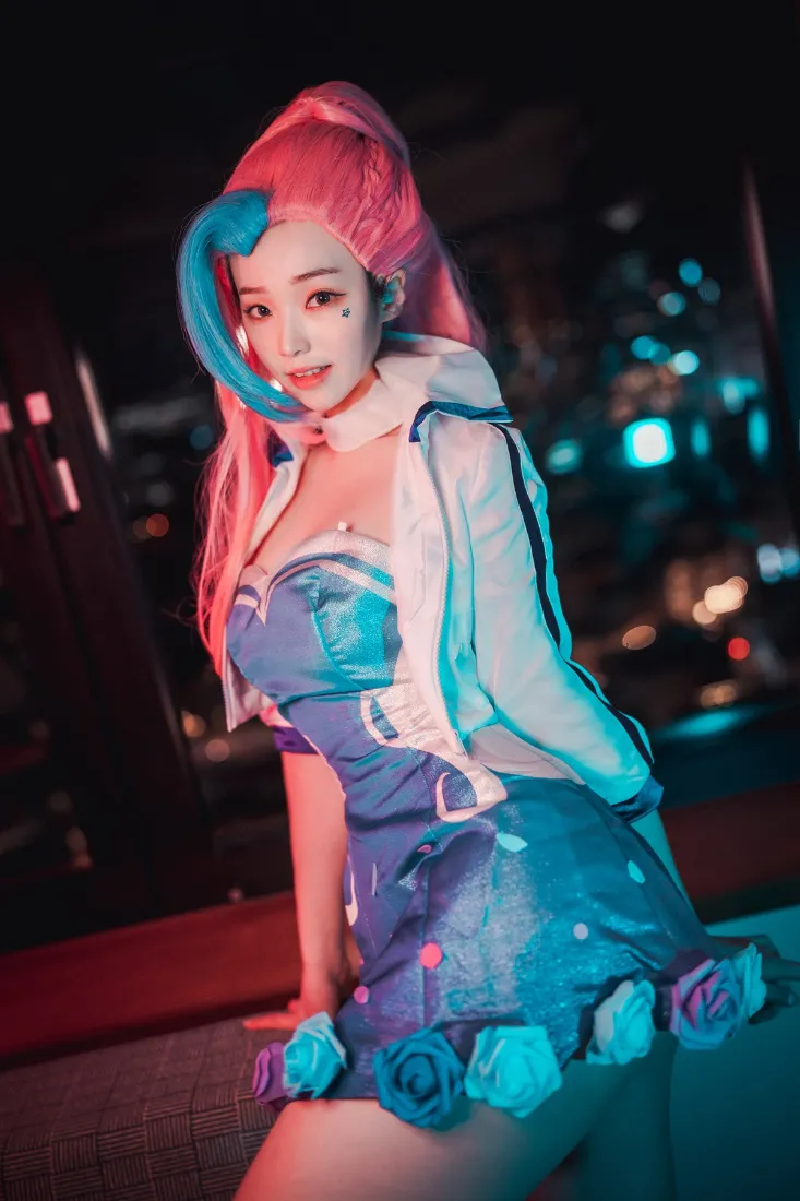 萨勒芬妮手机壁纸｜夜景 - 蓝紫裙cosplay「哲风壁纸」