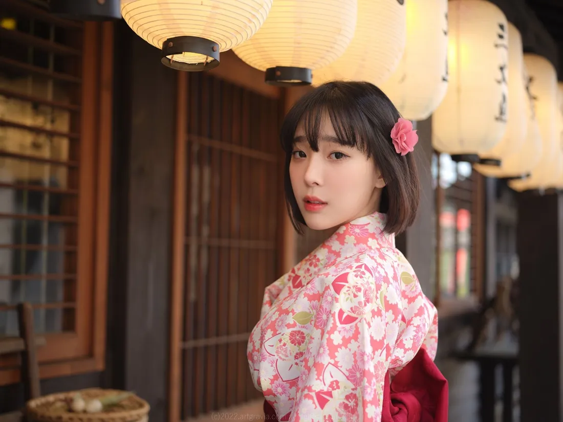 2k和服美女壁纸｜日式灯笼背景图片 - 粉色发饰「哲风壁纸」