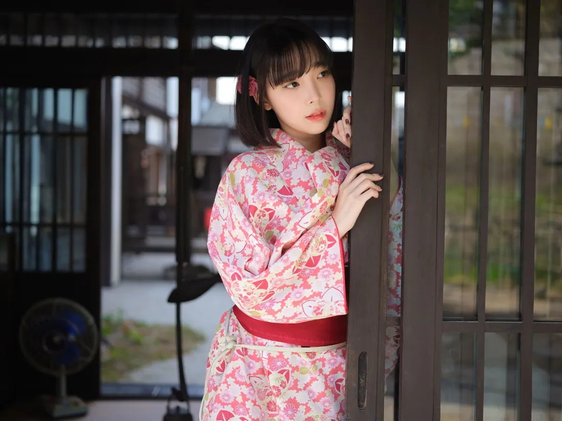 2k粉色和服少女壁纸｜日式建筑背景图片 - 日系写真「哲风壁纸」