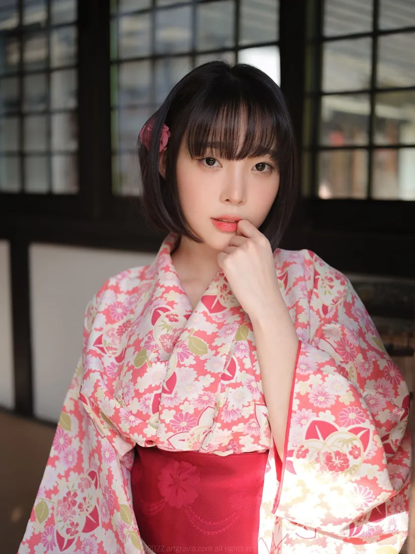 和服少女手机壁纸｜日式背景图片 - 粉色花纹和服「哲风壁纸」