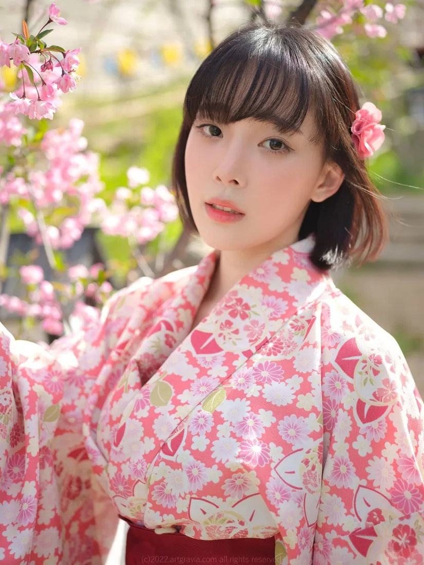 和服少女手机壁纸｜粉色樱花背景图片 - 日式写真「哲风壁纸」