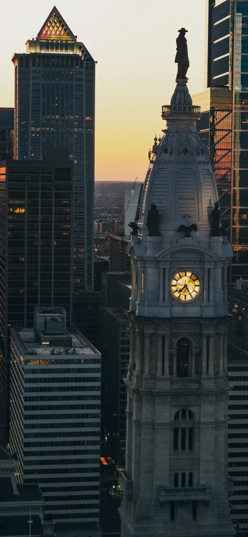 城市高楼钟楼手机壁纸｜城市背景 - 黄昏天际线「哲风壁纸」