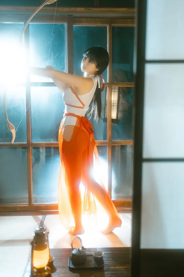 娜可露露手机壁纸｜日式居家背景 - 暖光射箭「哲风壁纸」