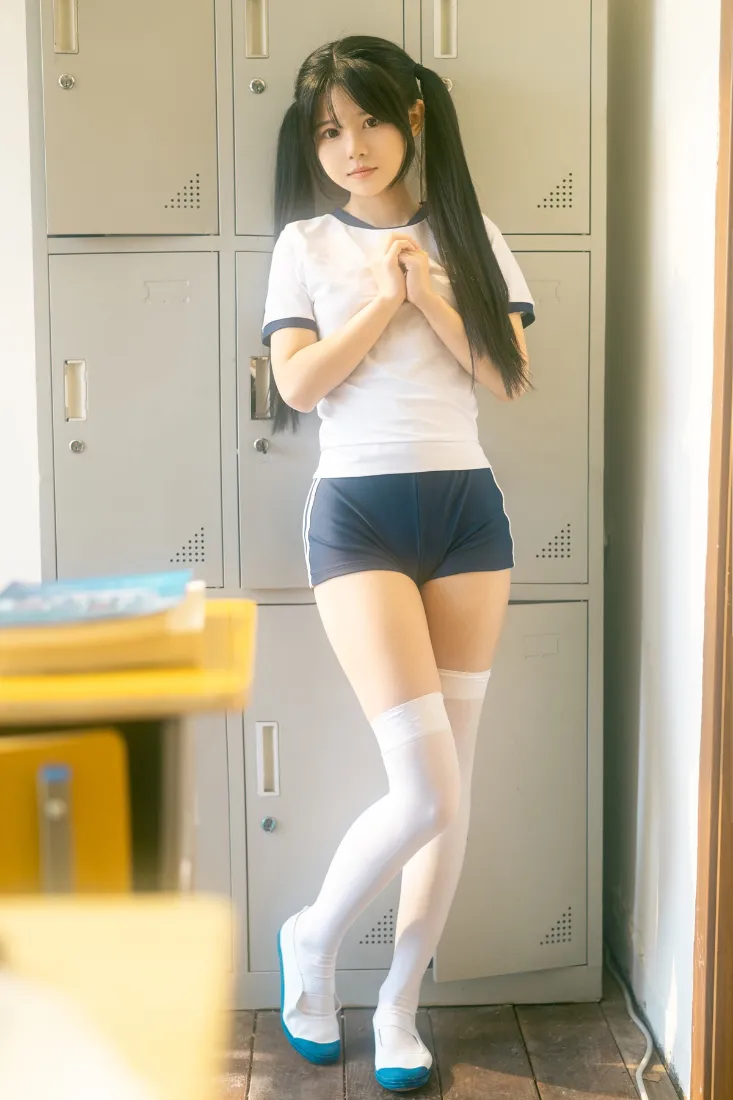 学生双马尾手机壁纸｜教室储物柜背景 - 校园JK制服「哲风壁纸」