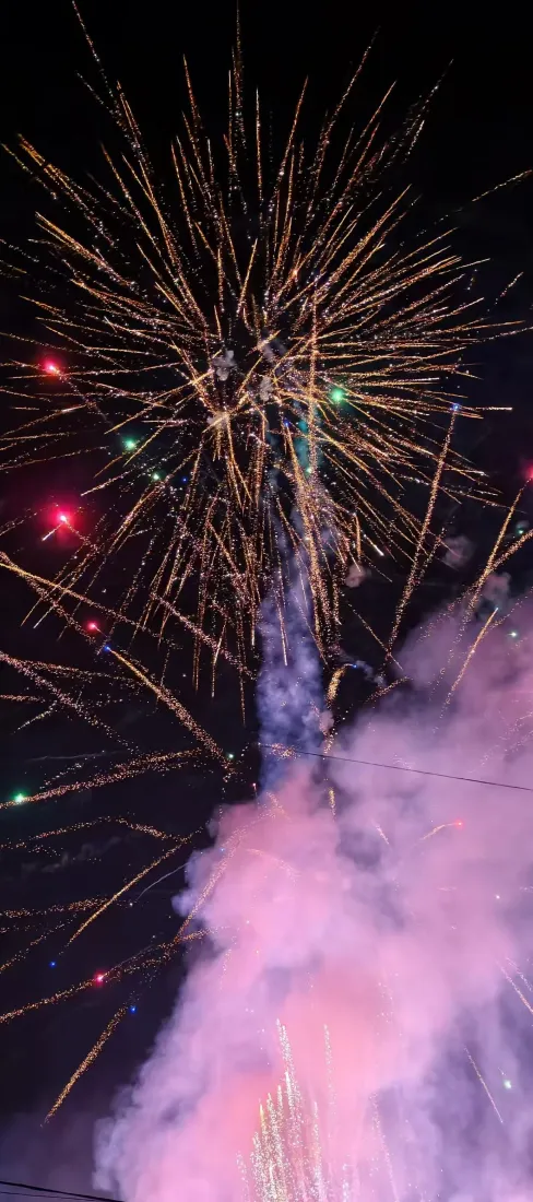 烟花手机壁纸｜节日背景图片 - 绚烂烟火庆典「哲风壁纸」