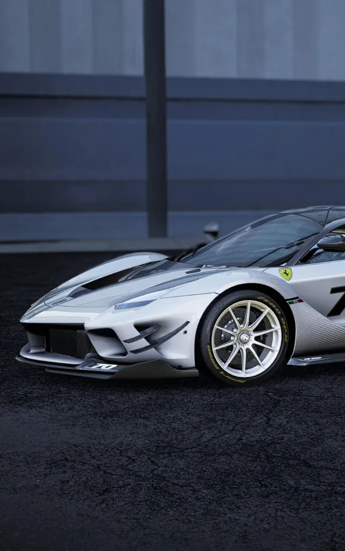 法拉利手机壁纸｜极品飞车·集结背景图片 - 银色跑车「哲风壁纸」