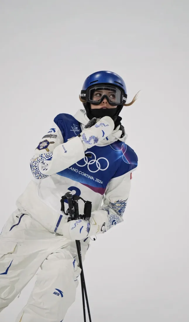 谷爱凌手机壁纸｜冬奥背景图片 - 滑雪竞技风采「哲风壁纸」