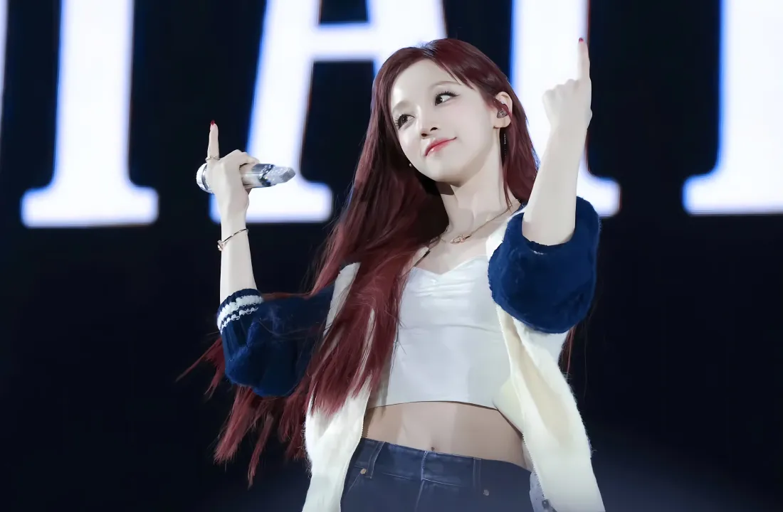 5k宋雨琦壁纸｜舞台背景图片 - 演唱会造型「哲风壁纸」