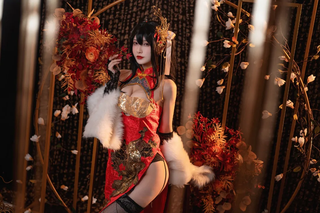 2k红衣美女壁纸｜古风背景图片 - 旗袍黑丝花卉「哲风壁纸」