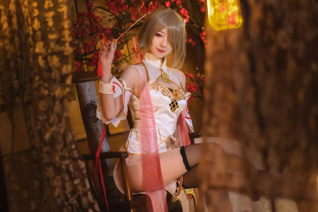 2k古风美女壁纸｜古风背景图片 - 粉色服饰暖光「哲风壁纸」