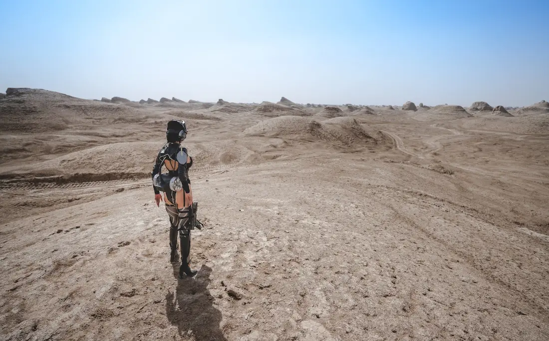 2k机车手荒漠壁纸｜戈壁背景图片 - 荒野探险「哲风壁纸」