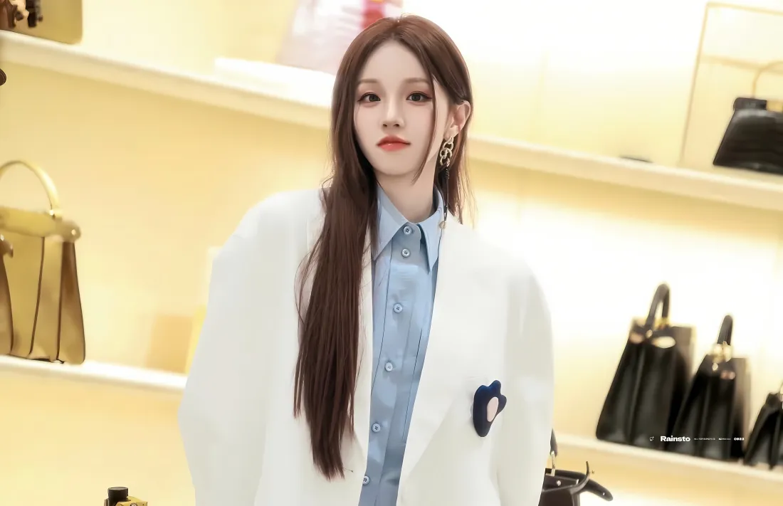 5k宋雨琦壁纸｜商务背景图片 - 偏黄「哲风壁纸」