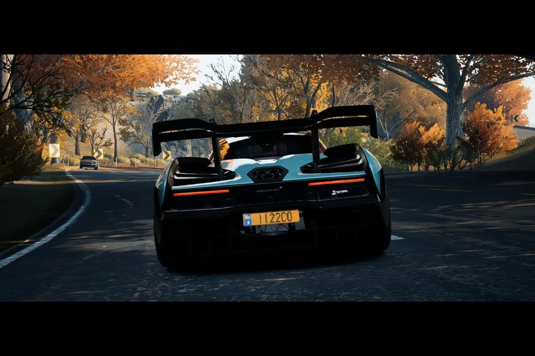 2k迈凯轮壁纸｜秋景道路背景图片 - 极品飞车集结「哲风壁纸」