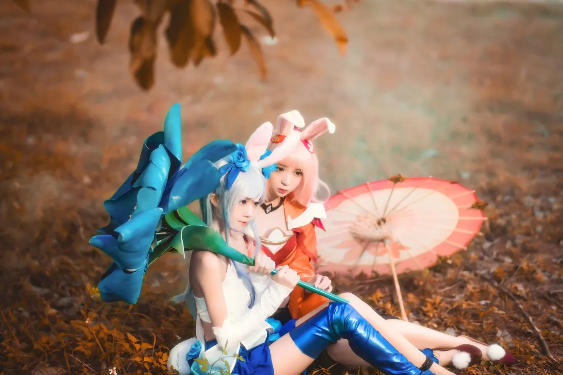 8k王者荣耀cos壁纸｜落叶背景 - 兔耳古风伞「哲风壁纸」