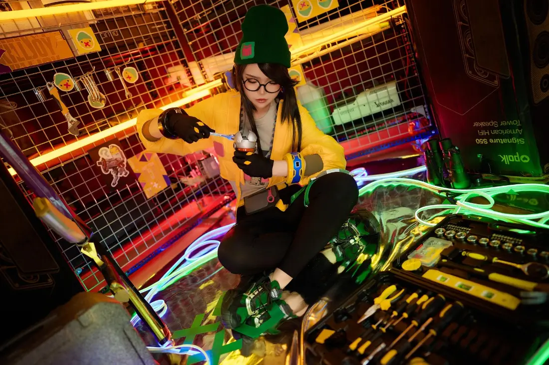 战士机械师手机壁纸｜未来科技背景图片 - 霓虹维修场景「哲风壁纸」