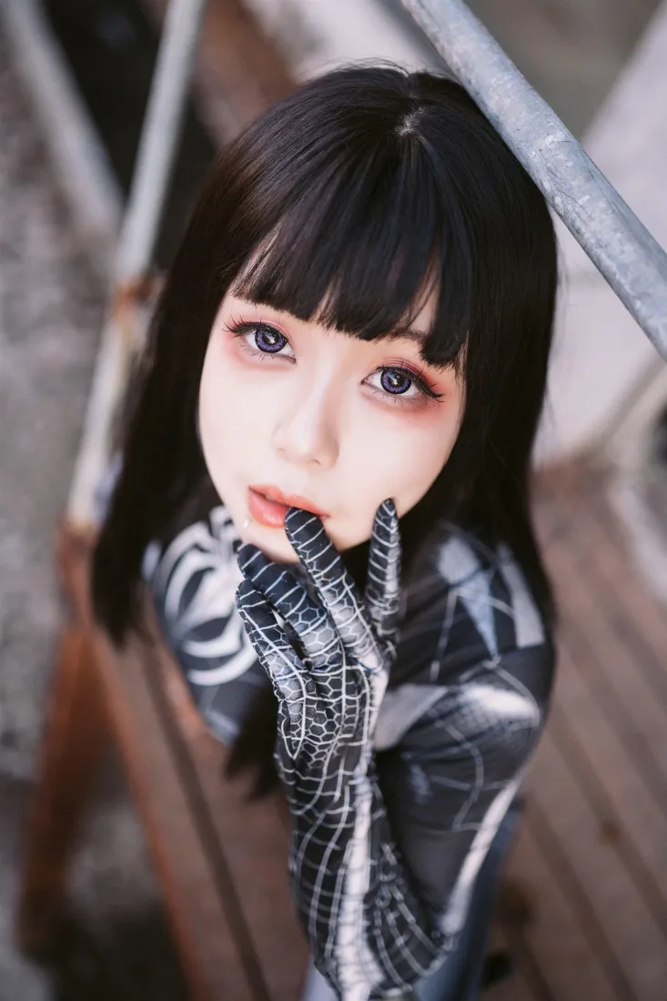 女蜘蛛侠手机壁纸｜工业区背景图片 - 黑蜘蛛战衣「哲风壁纸」