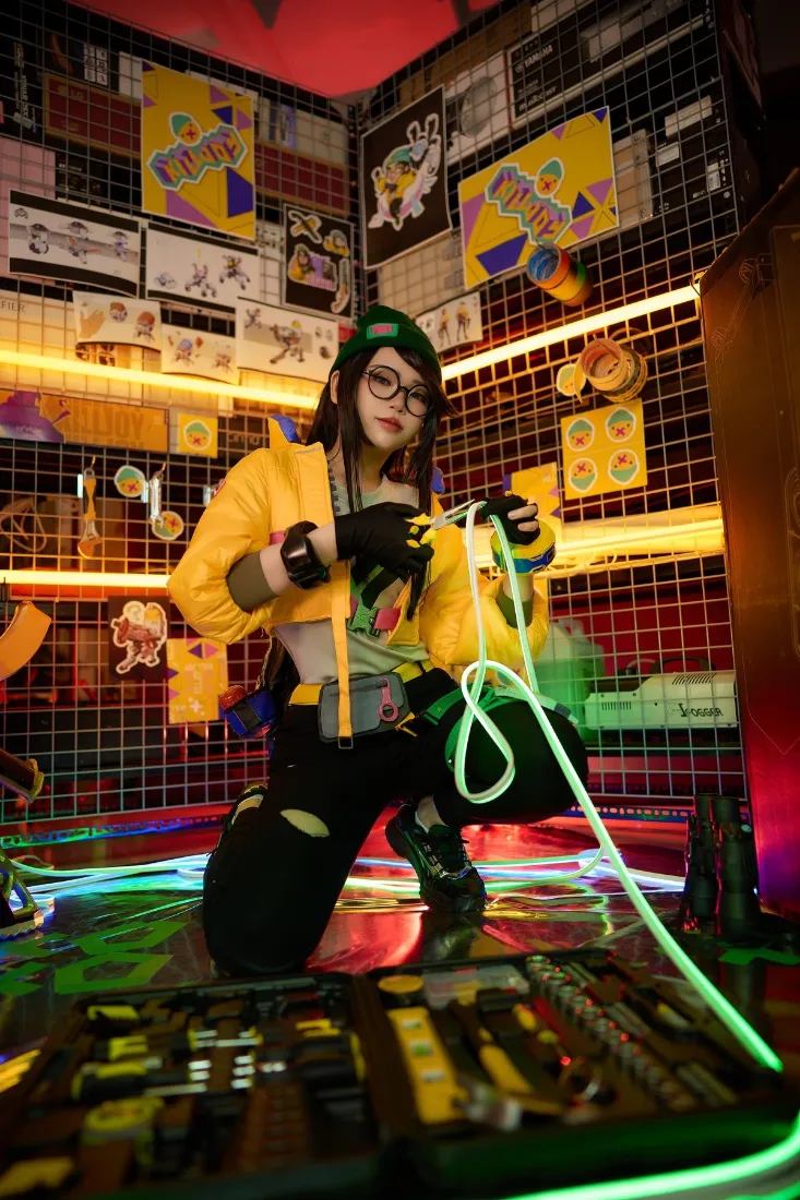 赛博朋克手机壁纸｜未来战士背景图片 - 科技霓虹「哲风壁纸」