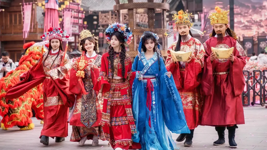 4k财神爷红衣美女壁纸｜古风背景图片 - 舞狮「哲风壁纸」