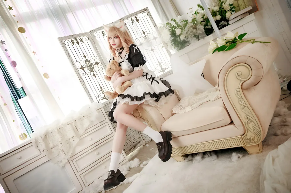 女仆装角色手机壁纸｜居家背景图片 - 洛丽塔风格「哲风壁纸」