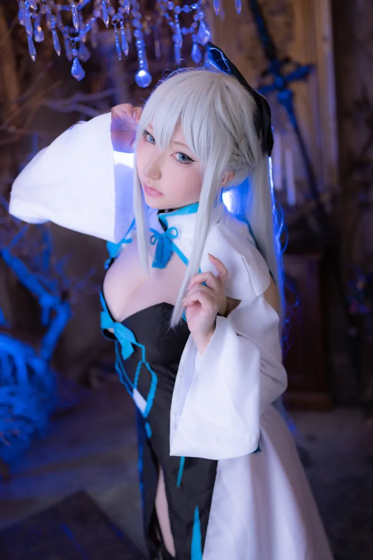 cosplay手机壁纸｜酒吧背景图片 - 蓝白服装「哲风壁纸」