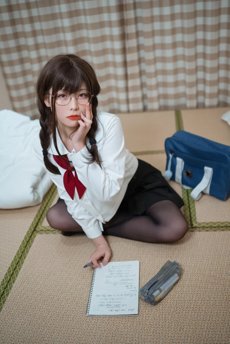 校服女生手机壁纸｜居家学习背景图片 - 日式榻榻米「哲风壁纸」