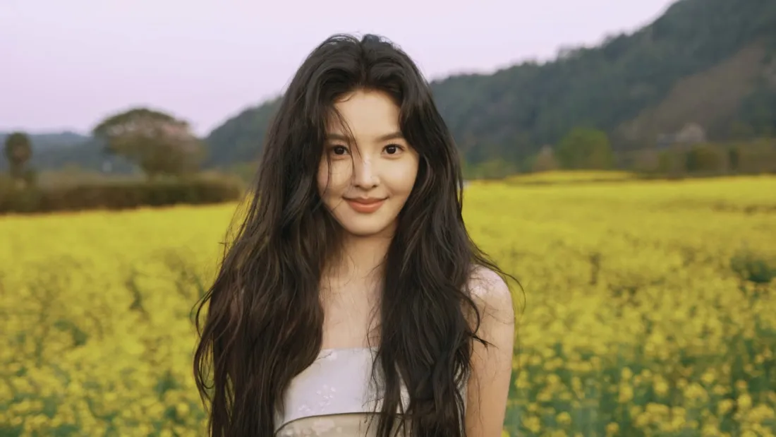 2k章若楠壁纸｜油菜花田背景图片 - 春日田园风「哲风壁纸」