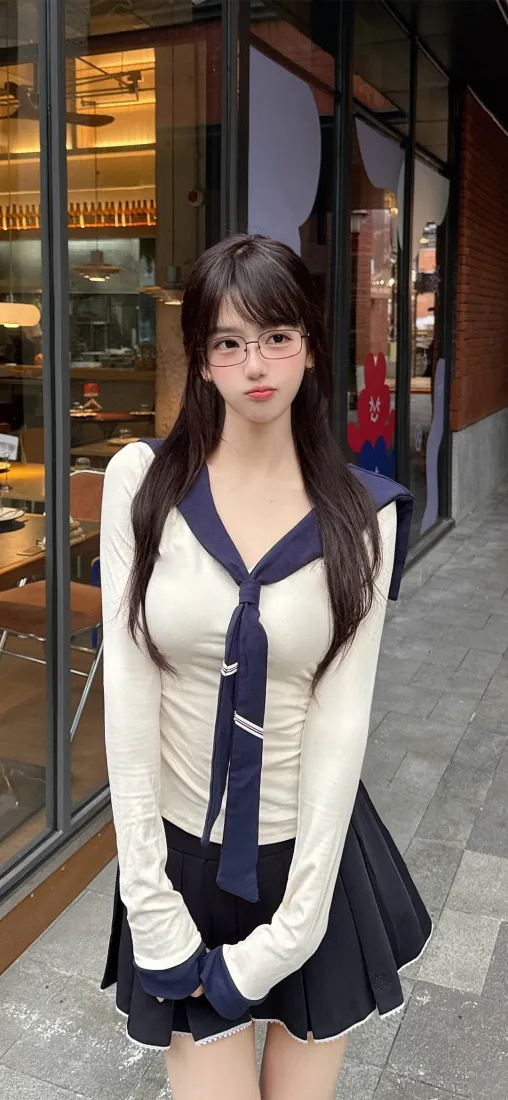 水手服美女手机壁纸｜街道背景图 - 黑色短裙「哲风壁纸」