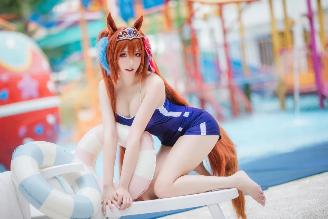 赛马娘cos手机壁纸｜游泳池背景 - 蓝色泳衣兽耳娘「哲风壁纸」