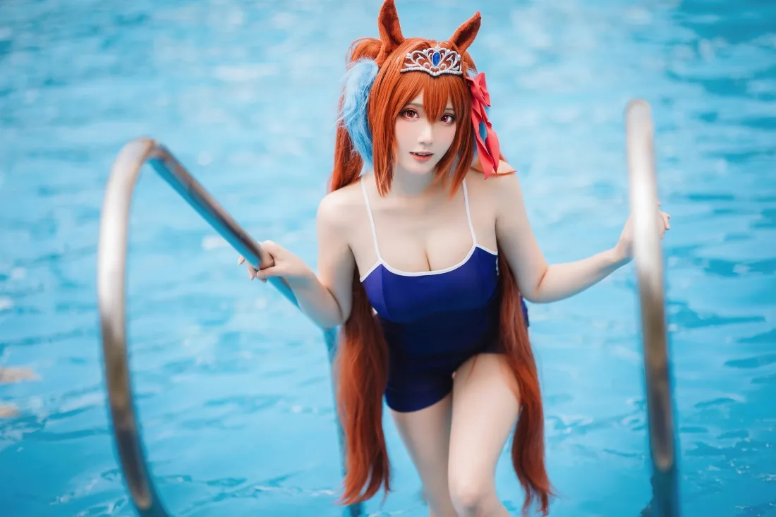 大和赤骥泳装手机壁纸｜泳池背景 - cosplay「哲风壁纸」