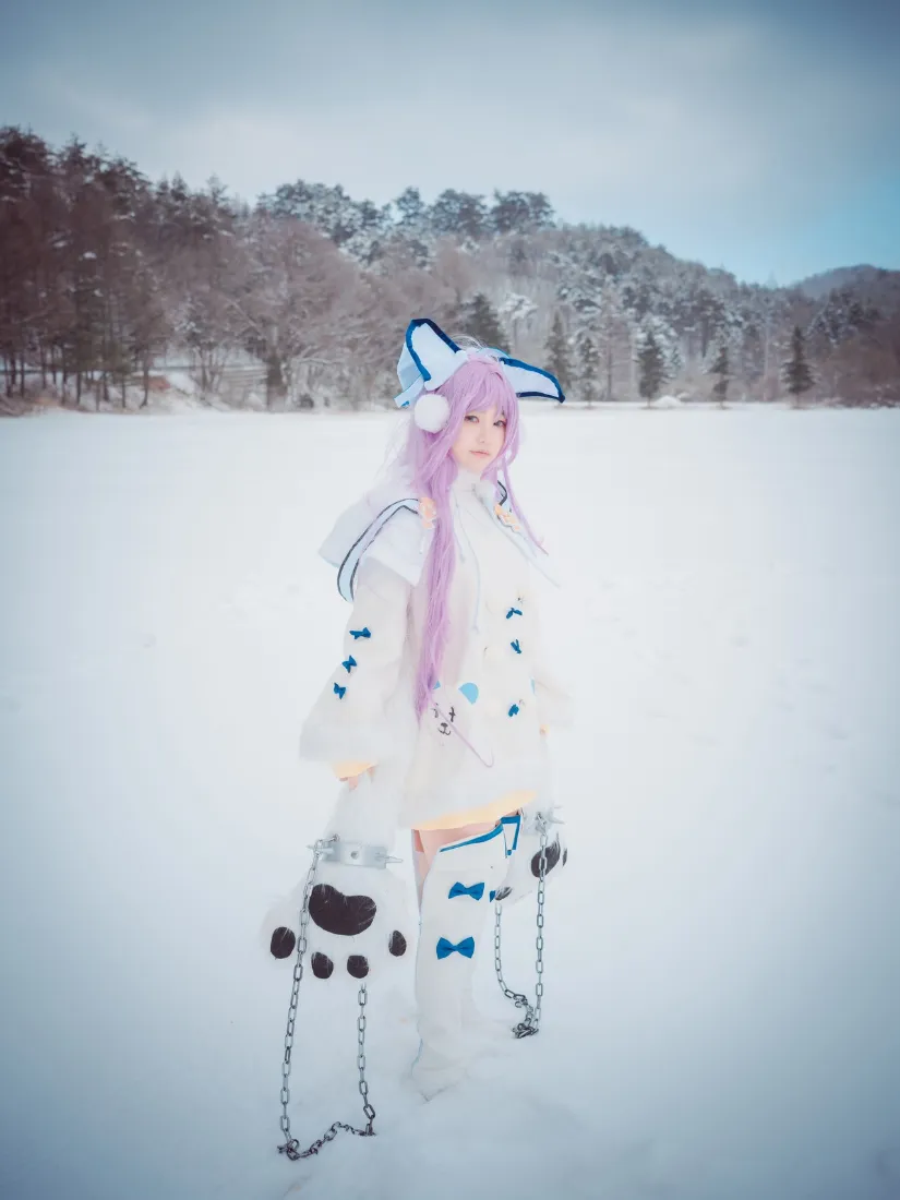动漫角色cosplay手机壁纸｜雪景背景图片 - 冬天「哲风壁纸」