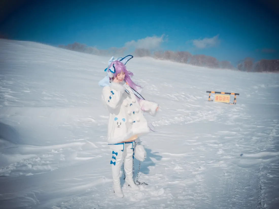 2k动漫人物壁纸｜雪景背景图片 - 冬天雪地户外「哲风壁纸」