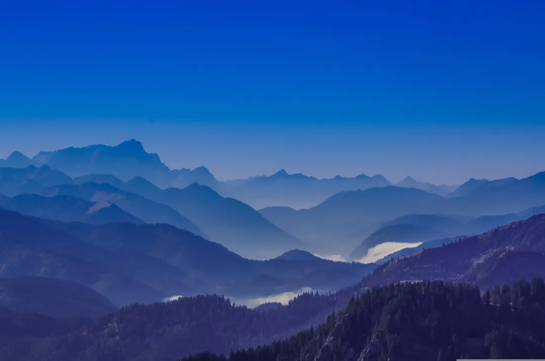 5k自然风景壁纸｜自然风景背景 - 夜景山脉云雾「哲风壁纸」