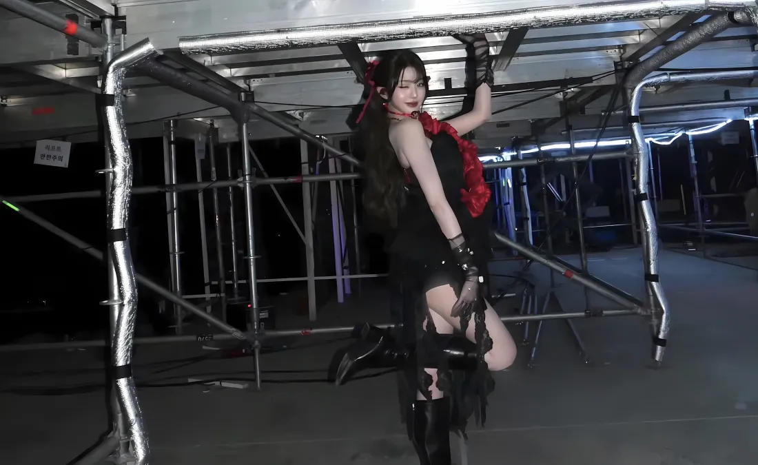 3k张元英壁纸｜演唱会背景图 - 舞台脚手架「哲风壁纸」