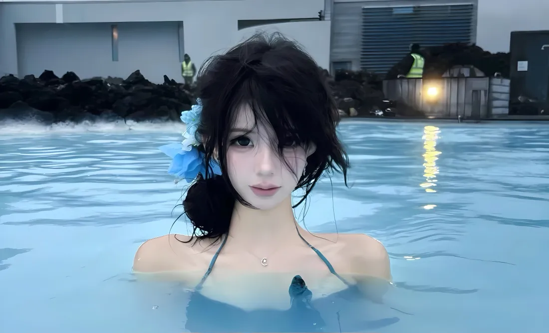 3k泳池美女壁纸｜游泳池背景图 - 清冷湿发「哲风壁纸」