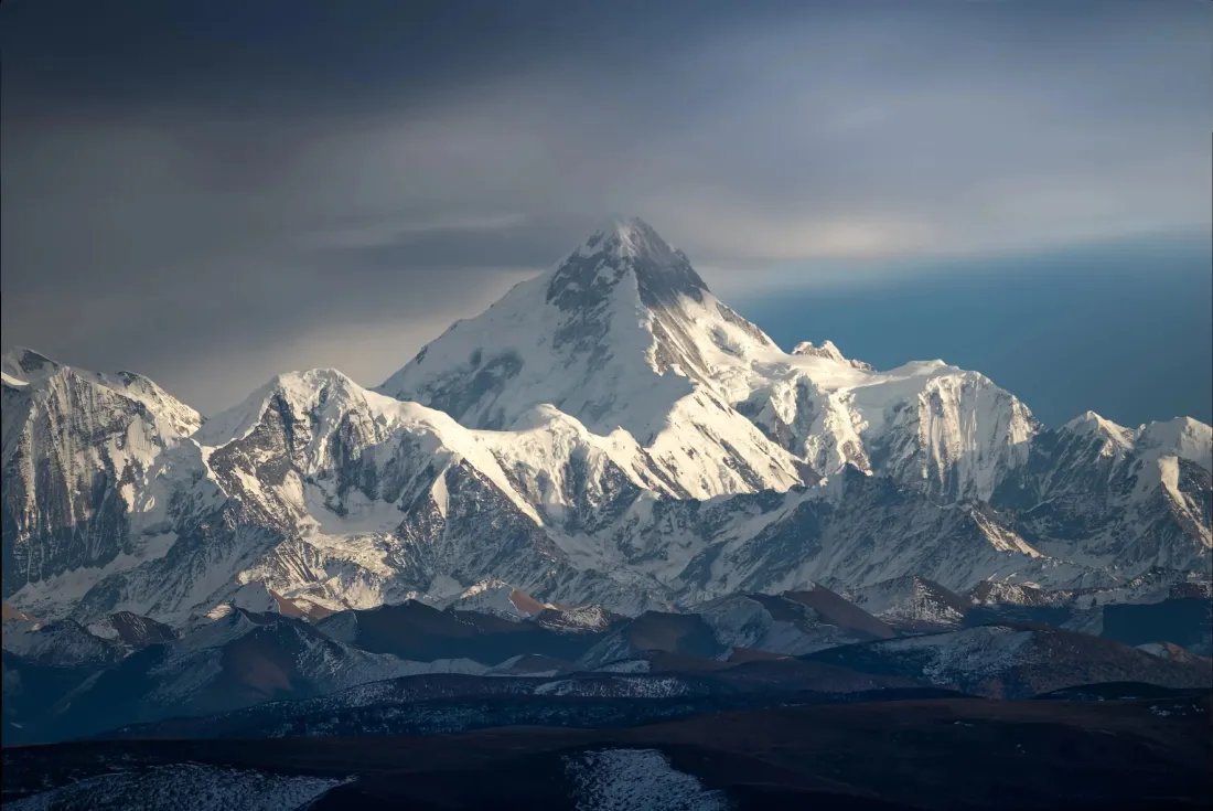 3k雪山云层壁纸｜自然风景背景图片 - 雪域风光「哲风壁纸」