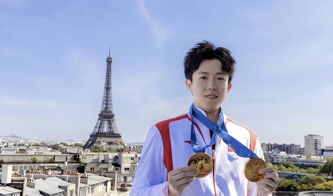 5k王楚钦壁纸｜埃菲尔铁塔背景图片 - 奥运冠军「哲风壁纸」
