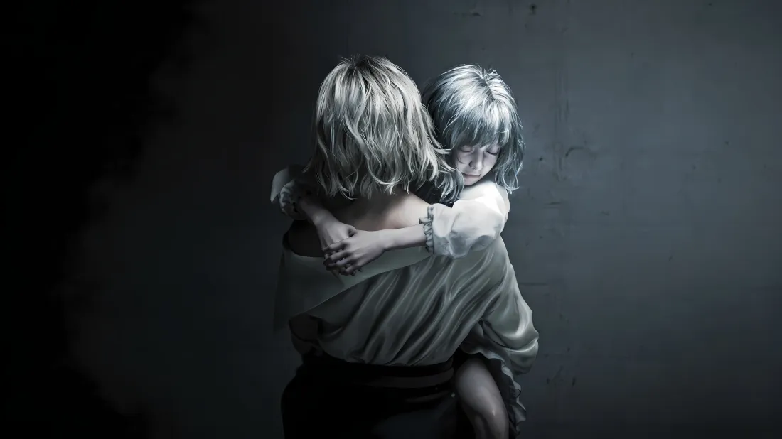 5k艾米莉壁纸｜生化危机9背景图片 - 昏暗氛围拥抱画面「哲风壁纸」