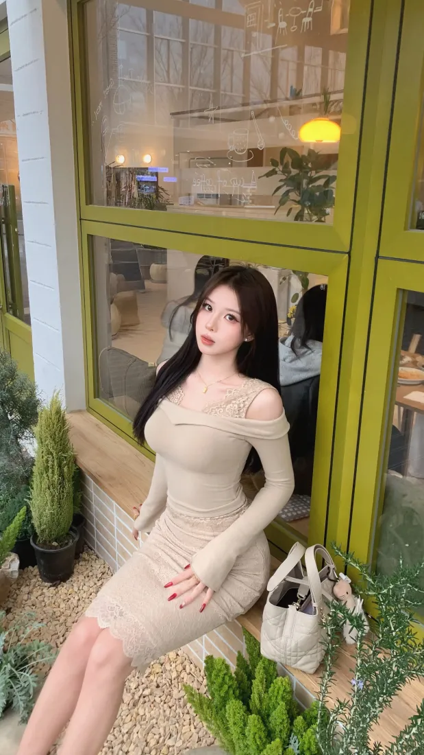 美女手机壁纸｜街拍窗边背景图片 - Ios适配「哲风壁纸」