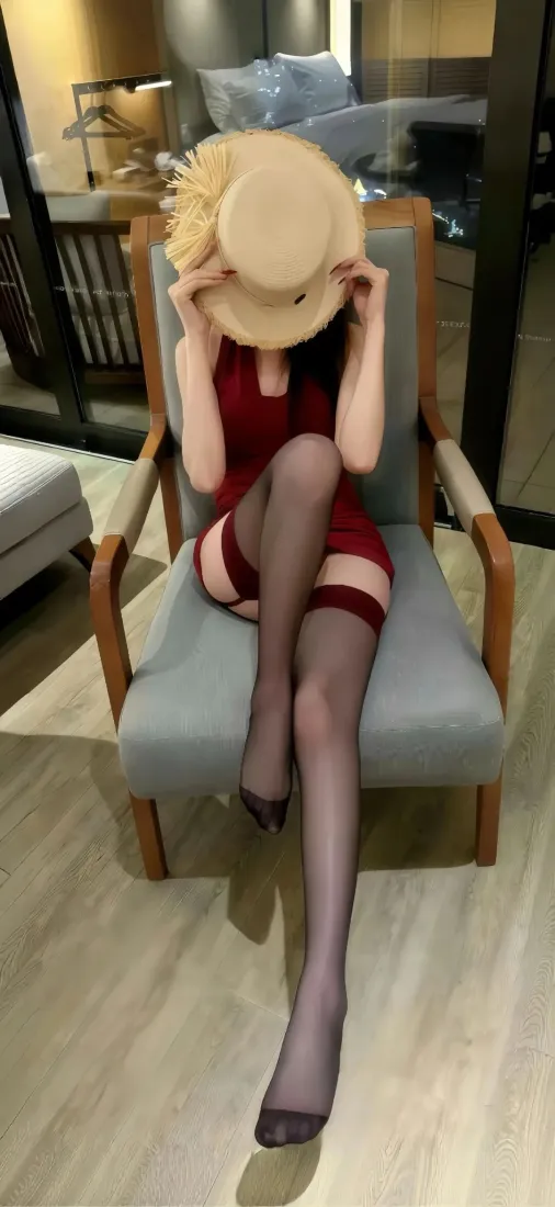 红裙美女手机壁纸｜室内休闲背景图片 - iOS「哲风壁纸」