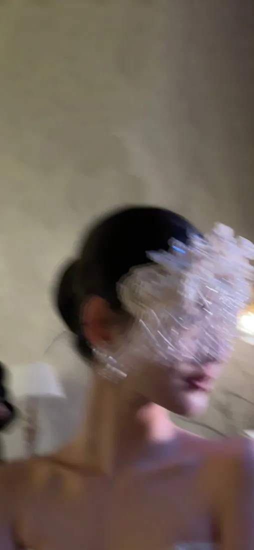 蕾丝面具露肩美女手机壁纸｜氛围感背景图片 - 高级感「哲风壁纸」