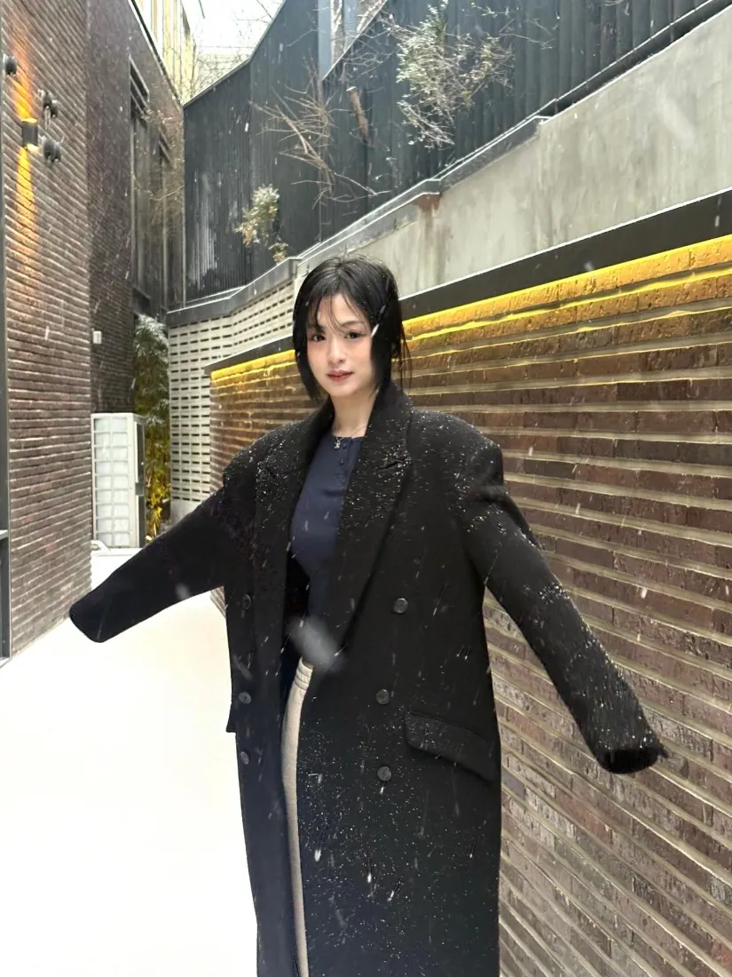 郑雅娴手机壁纸｜下雪街景背景图片 - 冬日氛围感「哲风壁纸」