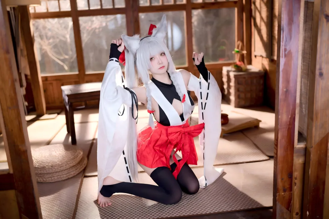 5k兽耳巫女cos壁纸｜日式居室背景图片 - 黑丝少女「哲风壁纸」