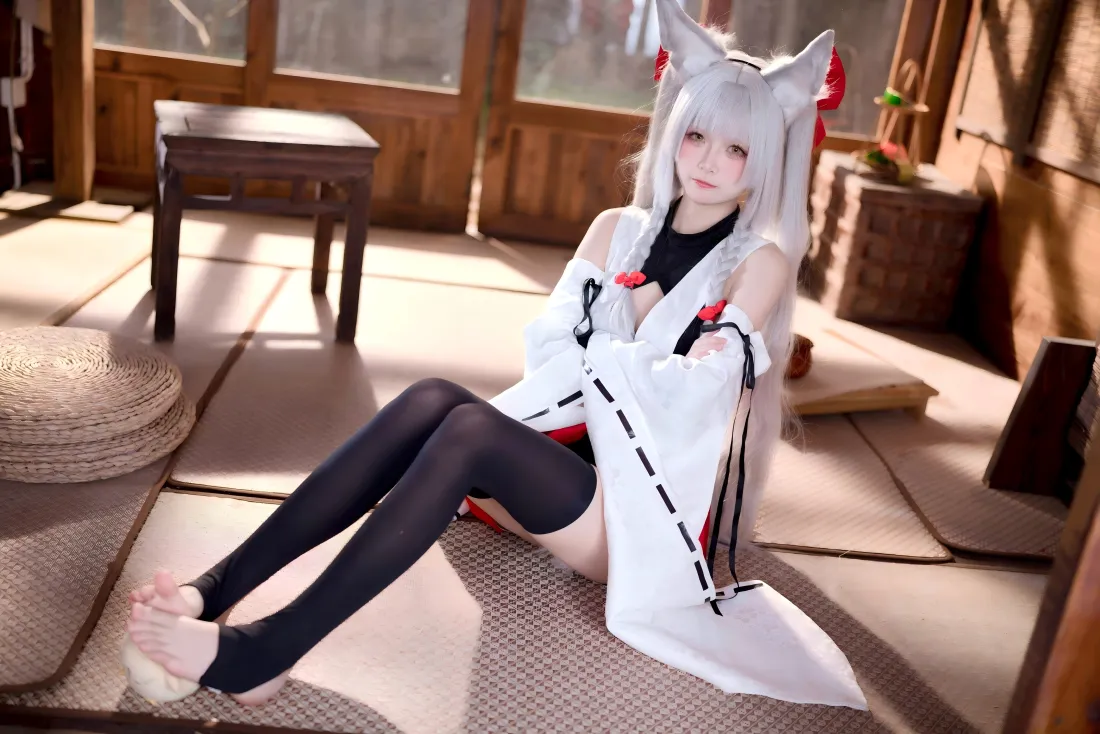 5k绫波cos壁纸｜日式榻榻米背景图片 - 黑丝穿搭「哲风壁纸」