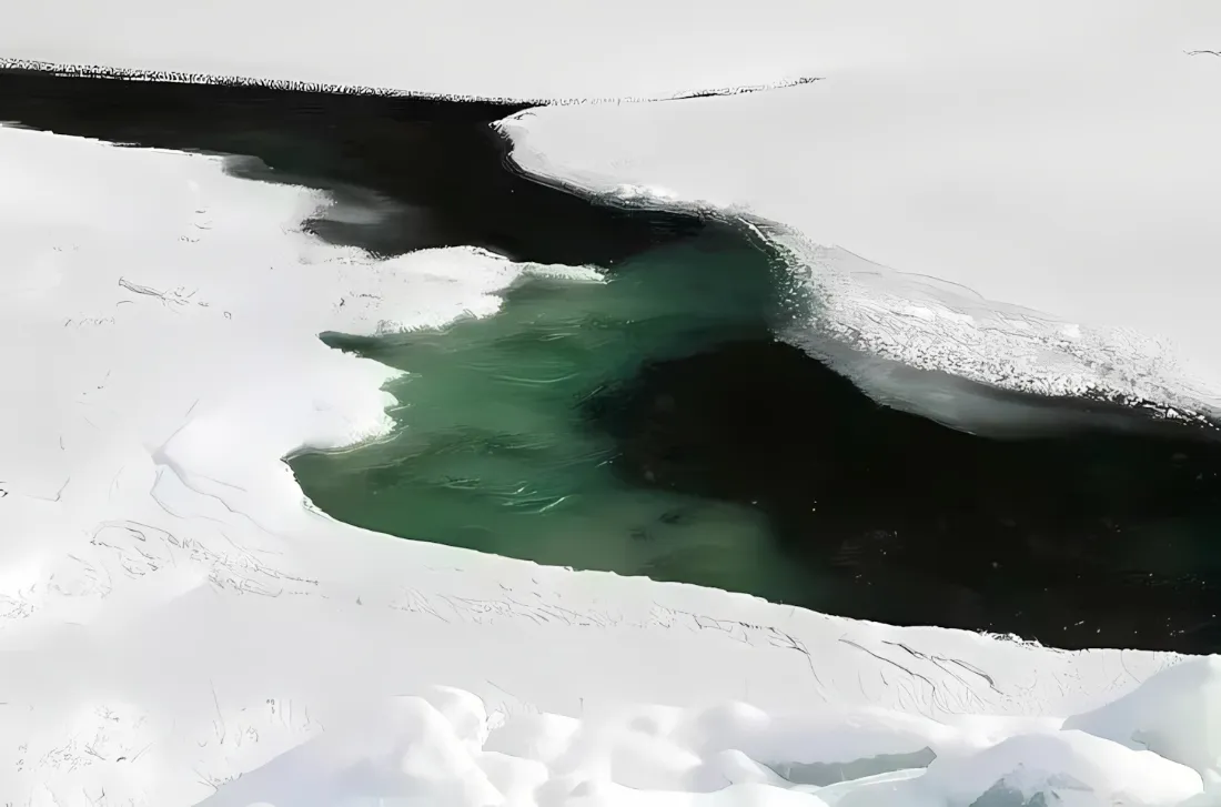 2k冰面湖水壁纸｜简约自然背景图片 - 冬日雪景「哲风壁纸」